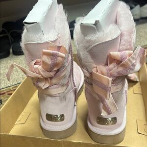 UGG Bailey Bow Pink Winter Boots - 8